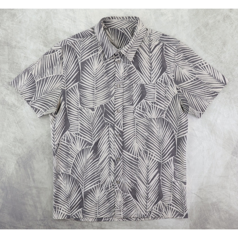 Vuori Bridge Short Sleeve Button Down Shirt Mens Medium Grey Palm Leaf V184